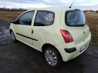 RENAULT TWINGO 1,2i RV 2009 NAJ 119,KLIMA,ZA 39000 KČ - 7