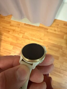 Garmin Venu 2s - gold, v pěkném stavu - 7