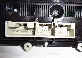 VW Passat B6 ovládací panel klimatizace - klimatronic - 7