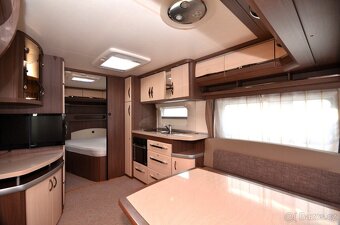 Karavan Hobby Prestige 660 WFU - 7