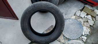 Prodám krásné letní pneu 215/65 R17 - 7