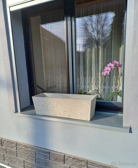 Betonový květináč 70x22x25 - 7