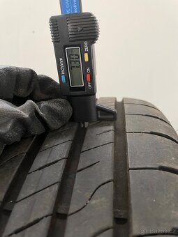 Original letní alu Nissan Qashqai r18 + 215/55/18 95% - 7
