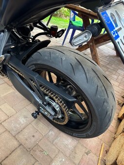 Yamaha MT09 - 7