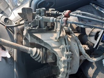Ford Transit 2,4DI 66kW 2003 - DILY z vozu - 7