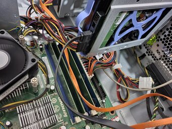 Lenovo s E8400 (socket 775 ), 4gb ddr3, Windows 7 - 7