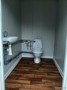 Obytný kontejner o rozměru 2,4 x 2,4 m včetně WC - 7