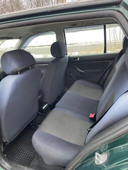 VW GOLF 1.4 16V r.v 2002 - 7