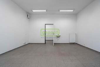 Prodej obchodního prostoru s výlohou 39m2, Plzeňská ulice - - 7