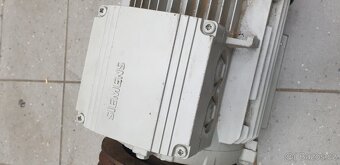 Elektromotor SIEMENS - 7