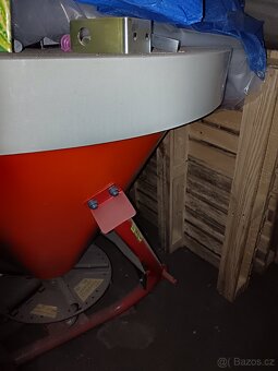 Rozmetadlo za malotraktor - 7