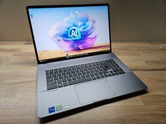 17" 165HZ DOTYKOVÝ_MSI CREATOR Z17HX_32GB_2TB_RTX 4070 8GB - 7