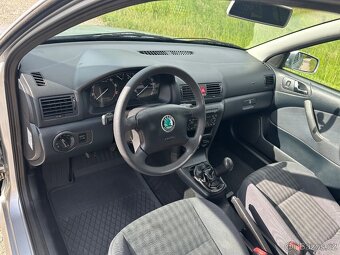 Škoda Octavia TOUR 1,6i 75KW MANUÁLNÍ KLIMATIZACE - 7