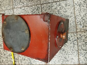 Nádrž na hydraulický olej - 7