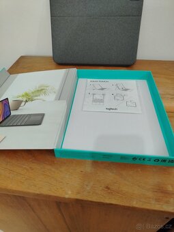NOVÝ iPad Air Logitech Folio Touch - 7