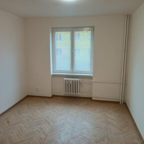 Pronájem bytu 2+1 52 m², Sokolov, Heyrovského za 11.000,- Kč - 7