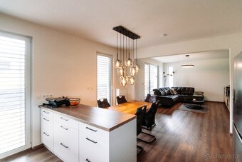 Rodinný dům 5+kk s prostornou zahradou – Kralupy nad Vltav - 7
