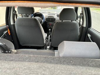 Fiat Punto 1.2 Active Classic, benzín, r.v. 2005 - 7