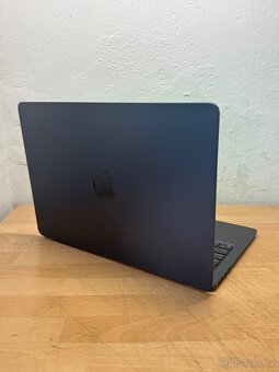 MacBook Air M3 2024 /16GB RAM/M3/512GB SSD/ Záruka - 7