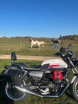 Moto Guzzi V7 Special - 7