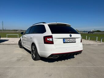 Škoda Octavia Combi 2.0 TDI RS DSG - 7