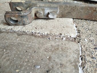 Kříž,pohon přední nápravy - 7