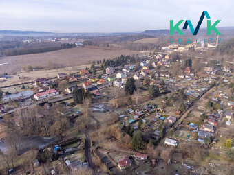 Chata, pozemek 474 m2, zast. plocha 16 m2, elektřina, před k - 7