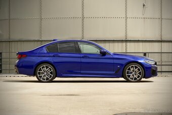 BMW 540i xDrive G30 INDIVIDUAL - ČR, DPH, 1. maj., B&W - 7