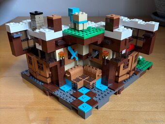 Lego Minecraft 21134, Základna ve vodopádu - 7