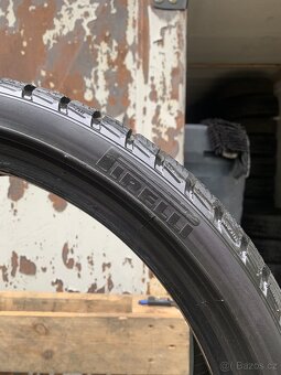 4ks 235/35/19 Pirelli Sottorezo/2016/91V/zimní 5.5m - 7