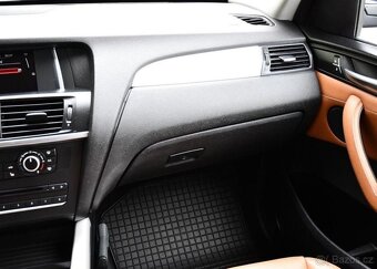 BMW X3 18d AUT. A/C KŮŽE TAŽNÉ - 7