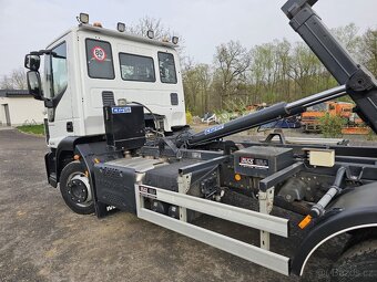 IVECO Eurocargo 120-250 nosič hákových kontejnerů - 7
