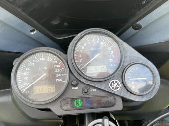 Yamaha FZS 600 Fazer (facelift) - 7