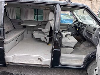 WV T4 Multivan 2,5 Tdi 75 kW - 7