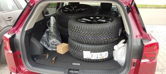 Prodám kola - 4x Nokian Tyres 235 55 r18 104H XL + 4x MAK WO - 7