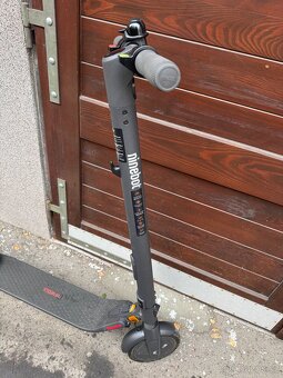 Segway Ninebot E25E, jako nová - 7