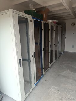 rack, rozvaděč, serverová skříň - 7