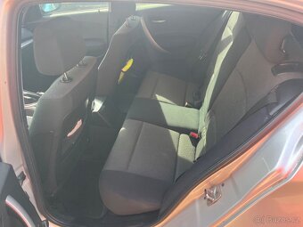 BMW 118i,E81 - 7