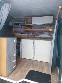 Iveco Daily 2.8, 92kw, maxi, obytná dodávka - 7