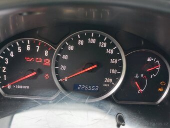 Suzuki Grand Vitara 2.0, benzín 4x4 - 7
