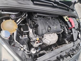 Prodám Peugeot 308 1.6 VTI - 7
