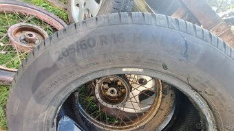 Prodám pneumatiky zimní. 215,17,R 16 T - 7