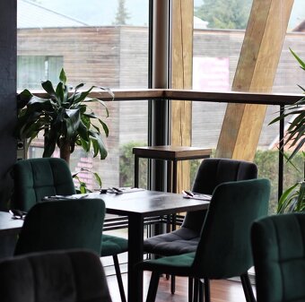 Přenechání restaurace za odstupné 1,5mil - 7