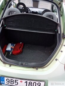 VW NEW BEETLE 1.6 75 KW-prodám - 7