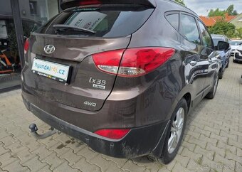 Hyundai ix35 2.0-4x4-TAŽNÉ 2t-POLOKŮŽE - 7