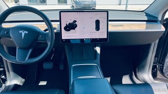 Tesla Y, LR AWD, 378 kW, 2/22, 66t km, DPH - 7