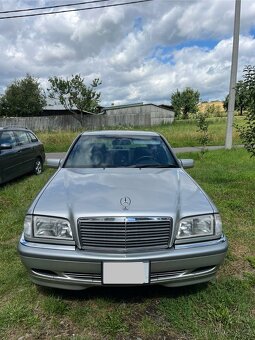 Mercedes-Benz w202 c240 V6 125kw ročník 2000 - 7