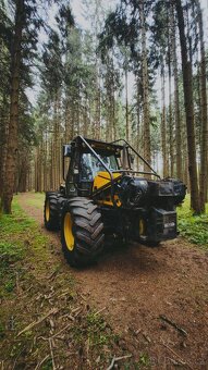 Lesní traktor JCB Fastrac 2115 - 7
