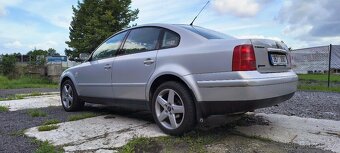 Volkswagen Passat B5 2.8 V6 syncro 142kw - 7