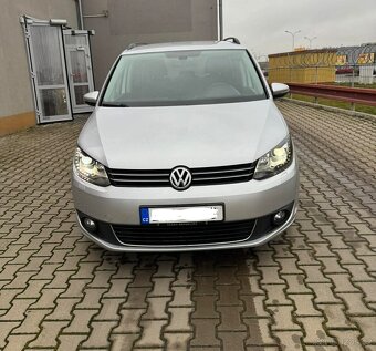 VW Touran 2.0 TDi - 7